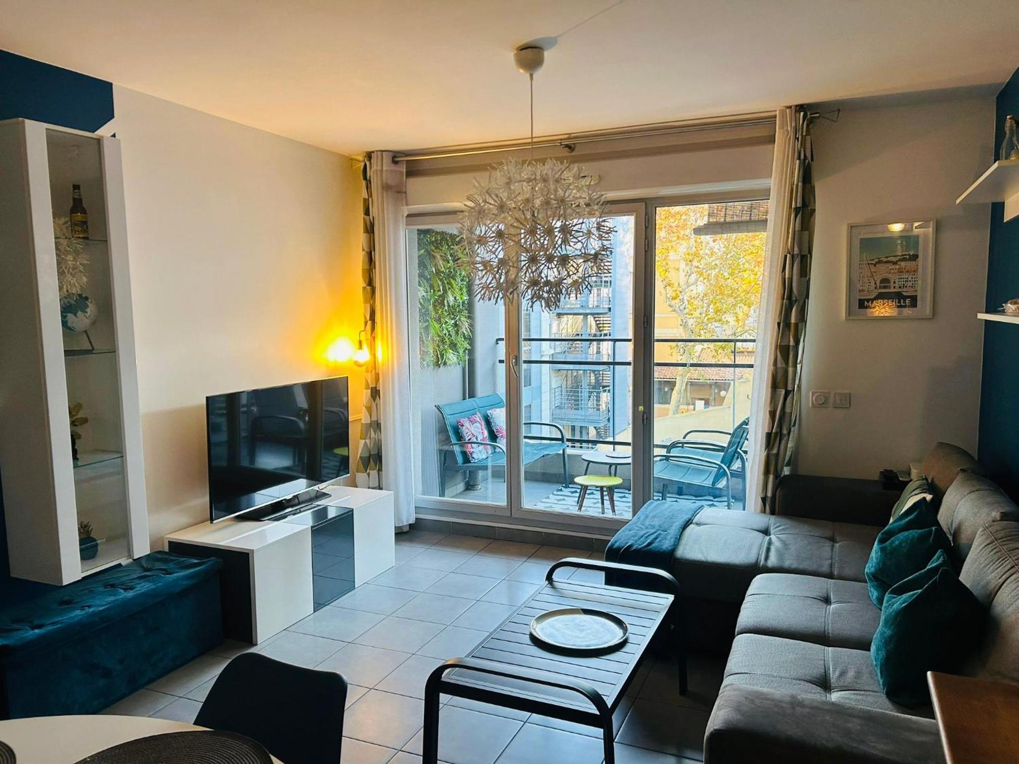 Le 13Or - Appartement De Charme En Plein Centre Ville Avec Parking Et Jolie Terrasse - Panier Joliette Vieux Port Marseille Exterior photo